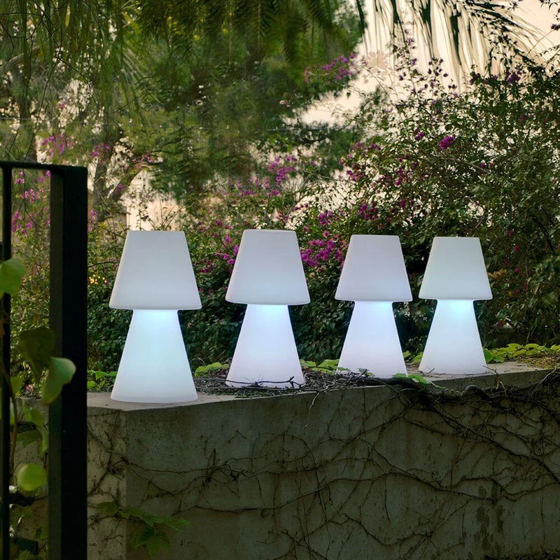 LED-Akku-Tischleuchte Lola Large mit Fernbedienung