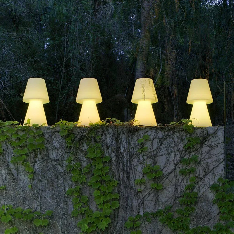 LED-Akku-Tischleuchte Lola Large mit Fernbedienung