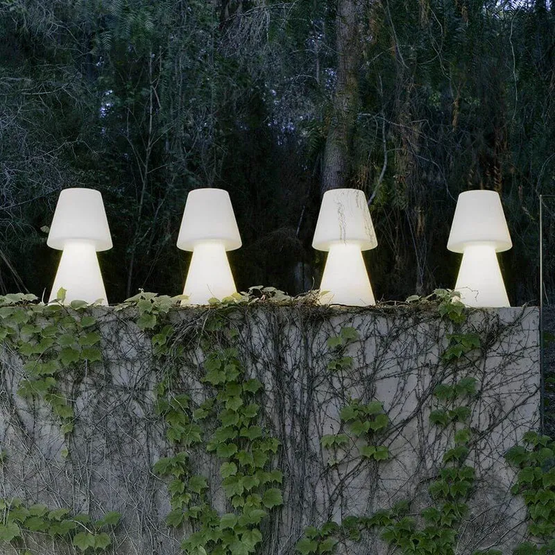 LED-Akku-Tischleuchte Lola Large mit Fernbedienung
