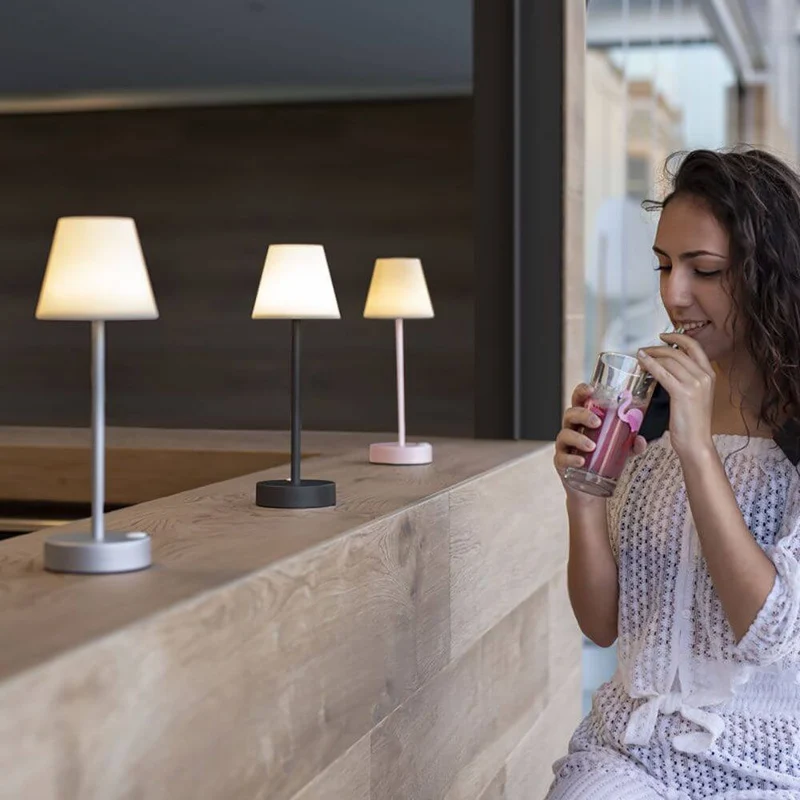 Akku LED-Tischleuchte Lola