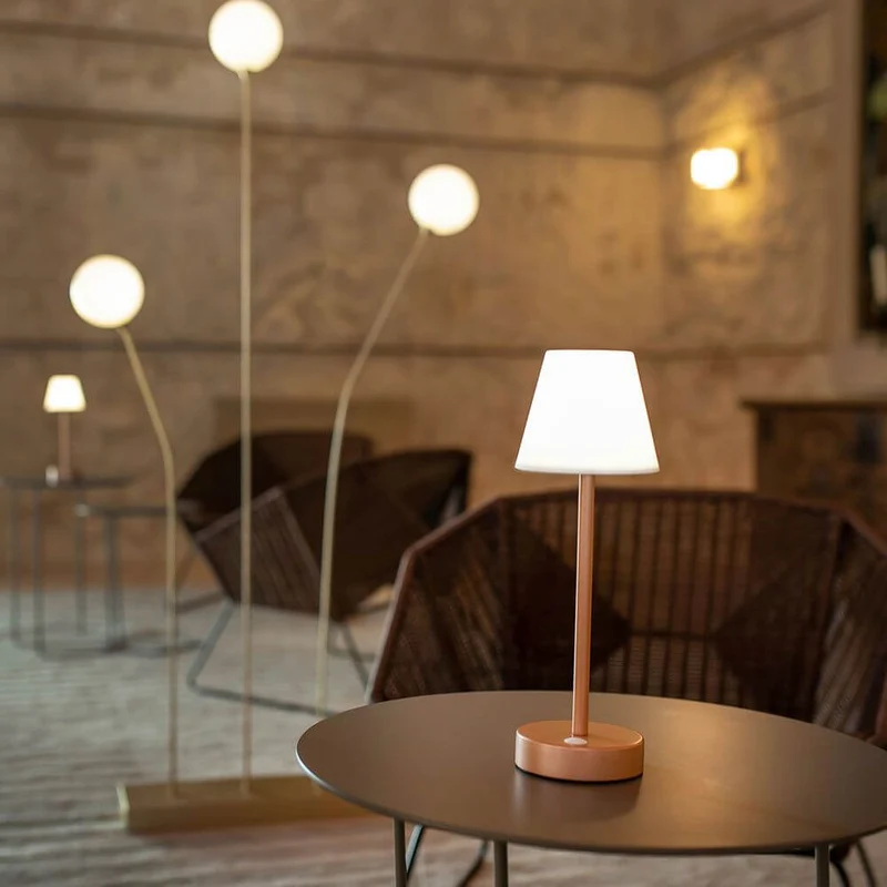 Akku LED-Tischleuchte Lola