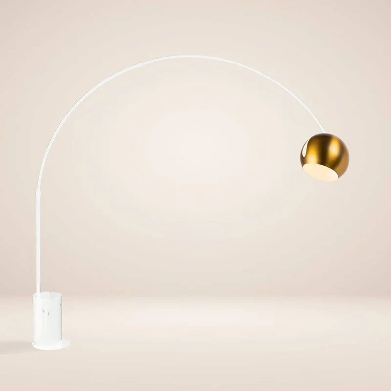 s.luce Ball Design-Bogenlampe mit Marmorfuß modern