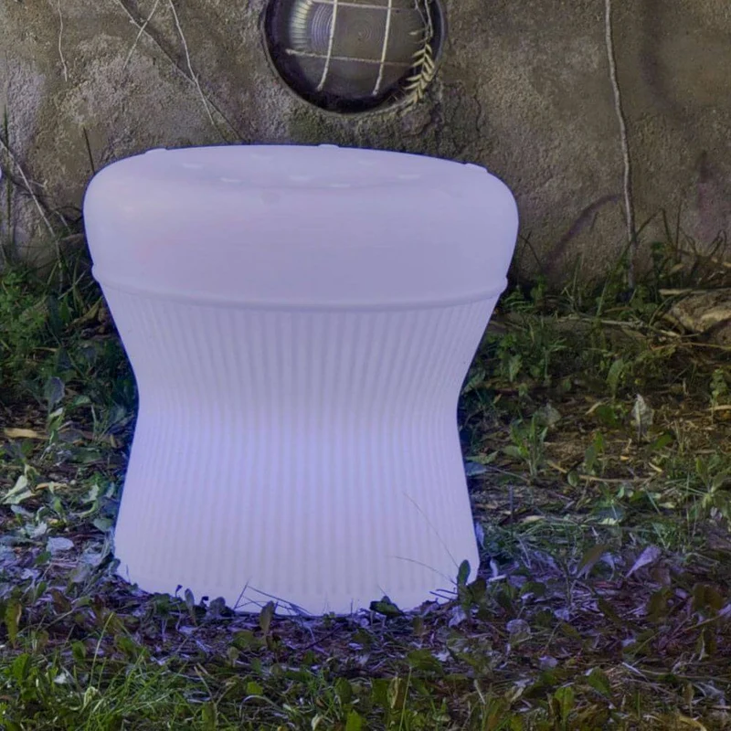 Corfu leuchtender LED Hocker mit Akku und Fernbedienung